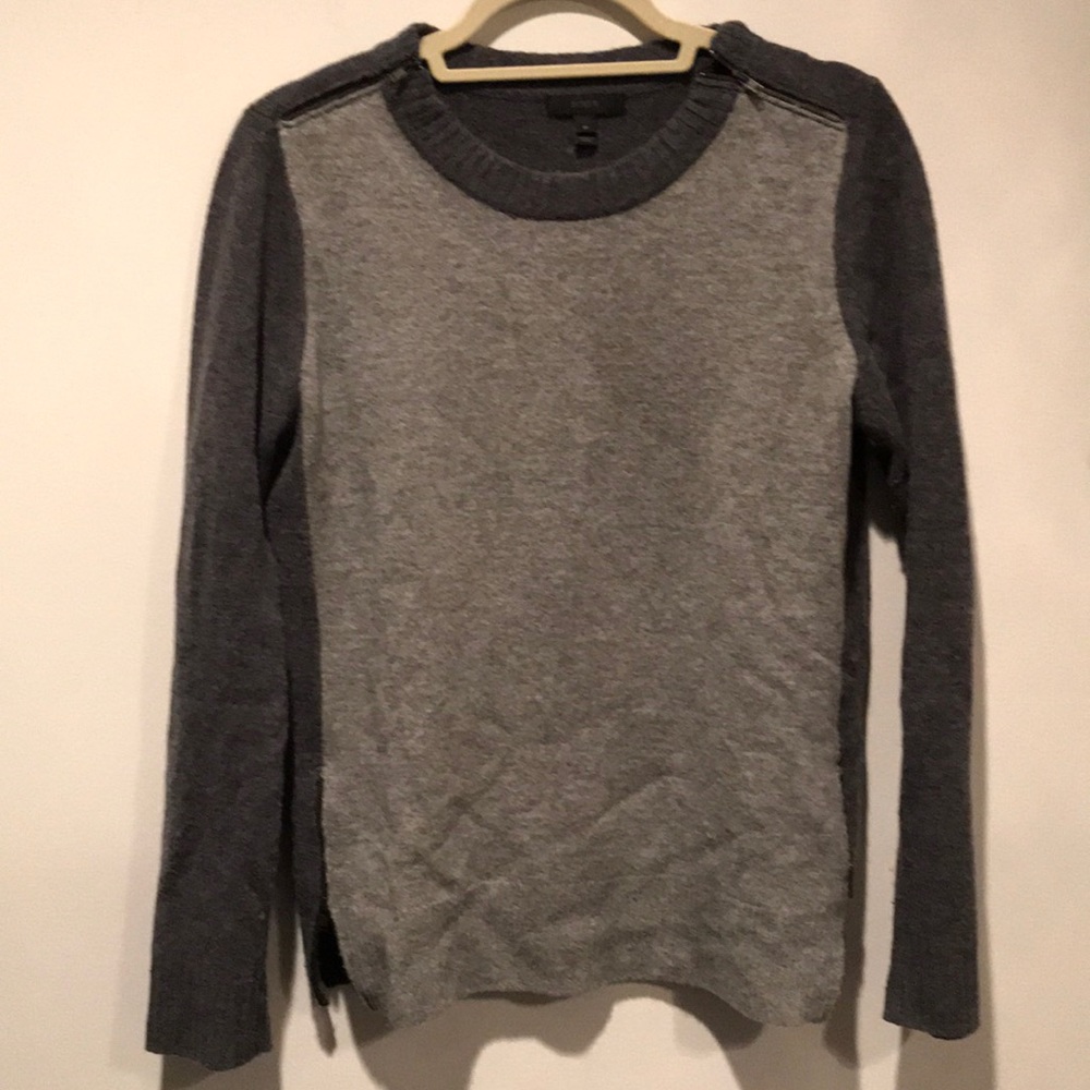 J CREW SWEATER W ZIPPER DETAILS